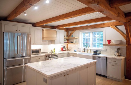 Cornwall House | Mohawk Mountain Retreat: 5 Mins to Skiing