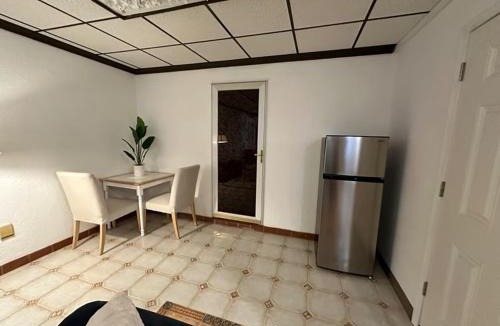 Wilmington Apartment | Newly Renovated 1-bed 1-bath with Parking