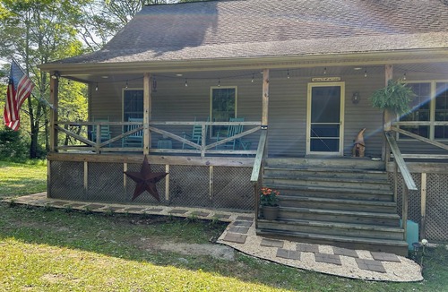 Lock Haven Cabin | Peaceful Escape in the Woods