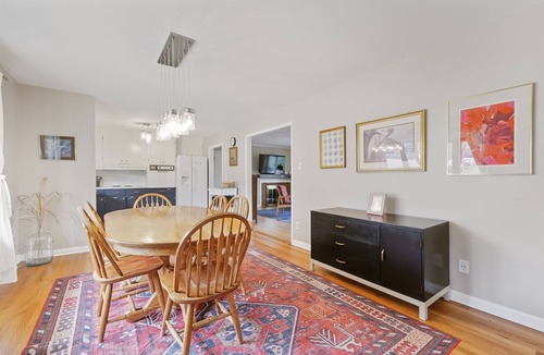 Durham House | *Pet Friendly* Charming-Single story | Fenced Yard, Outdoor Dining, Near Duke