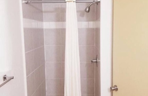 Williams House | Quiet, Comfortable Unit in Williams w/ Free Breakfast and Free Parking!