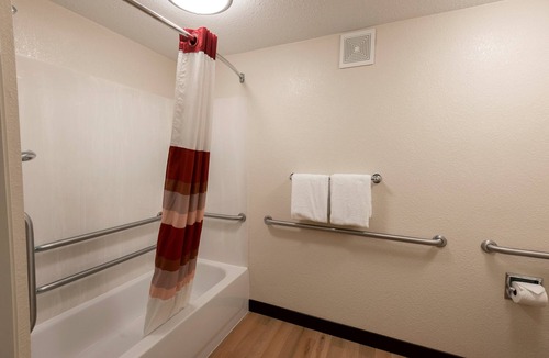 Thurston Hotel | Red Roof Inn PLUS+ Ann Arbor - U of Michigan North