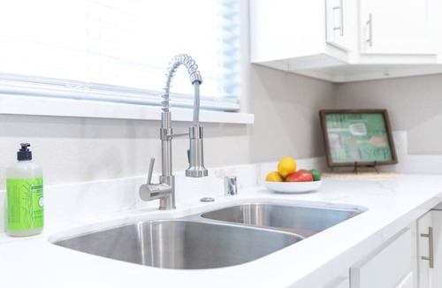 Ridgecrest House | Refreshing & Spotless-4 Bathrooms