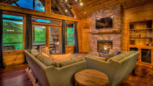 Cherry Log House | Ridgescapes