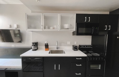 Downtown Springfield Apartment | Sleepover: Rare Studio - Downtown Springfield