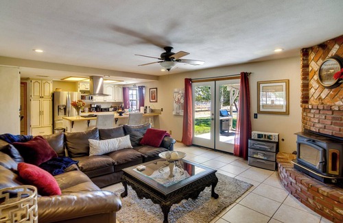 Lancaster House | Spacious Lancaster Family Ranch - BBQ & Patio