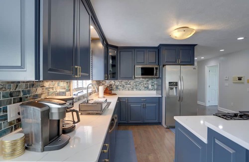Amherst Cottage | Spacious Refuge w/Private Pool & Outdoor Bar!