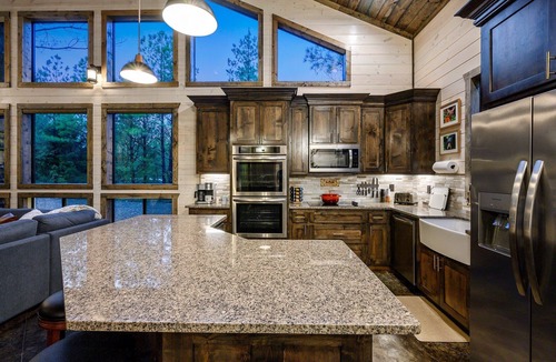 Pickens Cabin | Star-Spangled Fun | Arcade + Outdoor Oasis + Putt-Putt + EV Outlet