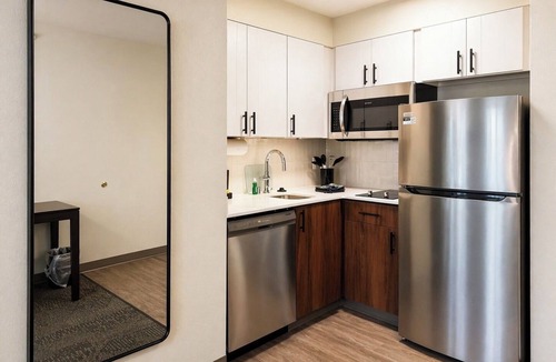 Middleton Hotel | Staybridge Suites Middleton Madison-West by IHG