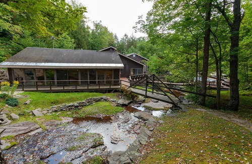 Prattsville House | Streamside - Hunter Mtn Ski Windham Luxury Home