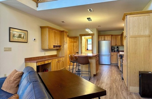 Oconee County Cottage | Stunning River-Side Cottage with Fire Pit!