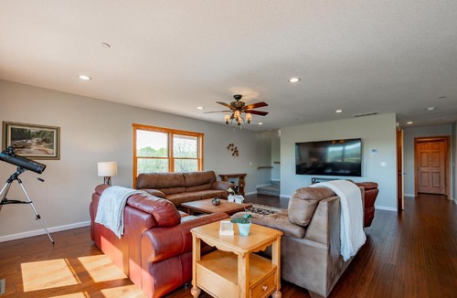 Waterfront Greens House | Tee Time