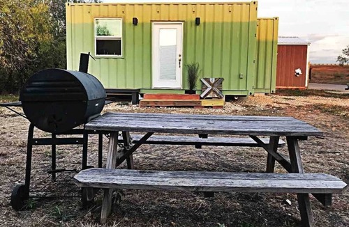 Lockhart House | Tiny Home/Double ContainerHome “Jolly Green Giant”