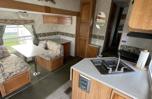 Summerside Cottage | Water View Tiny Cottage with Private Fire Pit & Beach Access