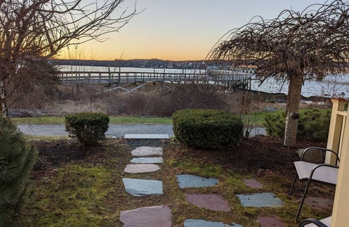 Edgecomb Condo | Waterfront king studio with kitchen Sheepscot Harbour Studio #205