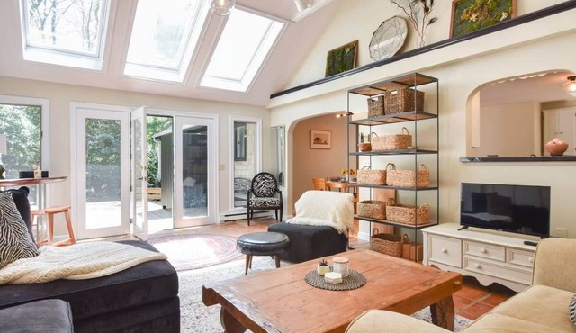 Bright & Open Central A/C Dog Friendly! in Barnstable