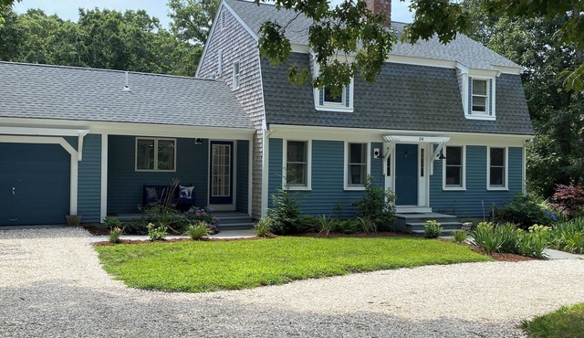 Cape Cod Family Escape – Lake, Beach, Bikes & Firepit!
