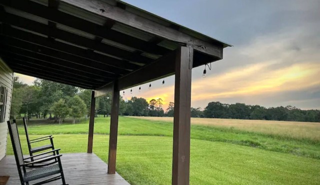 Casa de Campo-Tiny Home with Open Field View for Sunsets and Stargazing