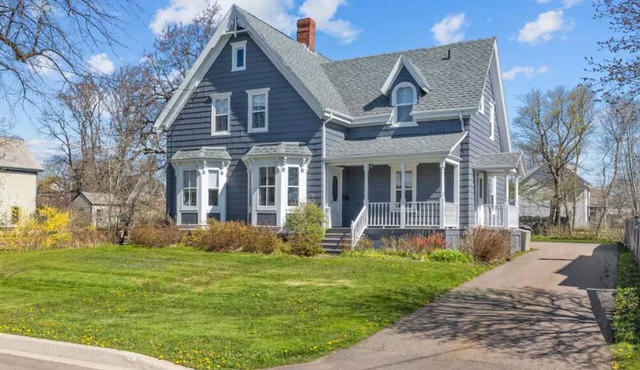Central Summerside Getaway in Summerside