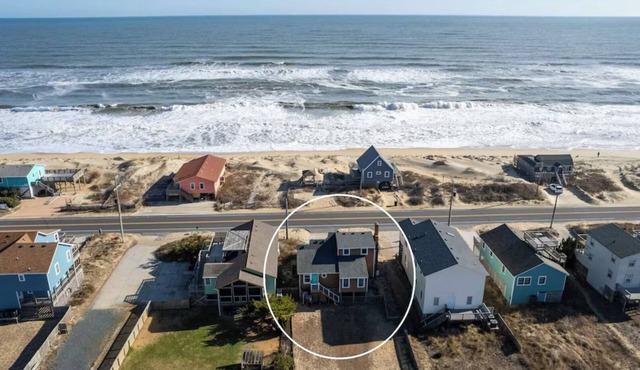 Charming Outer Banks Cottage with Stunning Ocean Views - Hot Tub - Walk to Beach