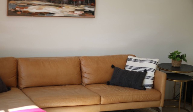 Chic Spacious Pasadena 1BR by Rose Bowl + Old Town
