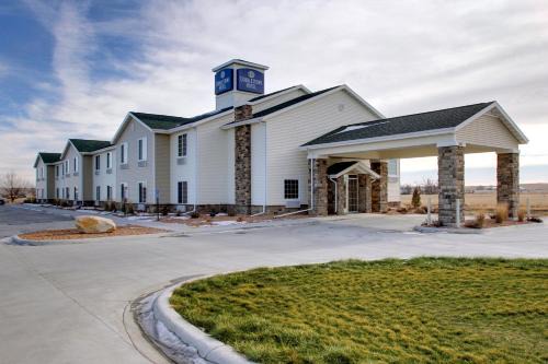 Cobblestone Hotel - Wayne in Wayne