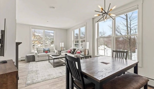 Completely updated 2BD/2BR. Walk to Lift & Village. Heated Pool. Gorgeous Views.