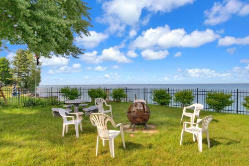 Deckerville Home w/Sauna: Steps to Lake Huron! in Deckerville