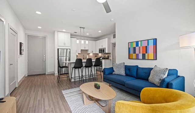 Downtown Comfort | Fully Equipped Unit Near Rainey St. & Local Hotspots