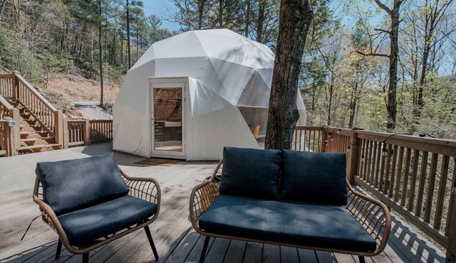 Elegance by the Falls: Stylish Dome Family Escape in Cherry Log, GA