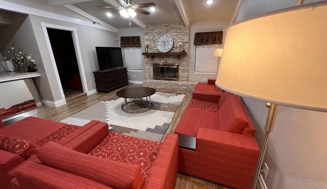 Fabulous 5-bedroom estate with AC in charming Round Rock