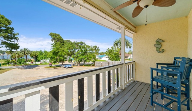 Lagoon-Front PCB Duplex | Boat Parking | Close to Beach | Sleeps 8 in PCB