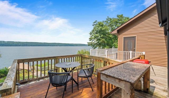 Lakefront Home - Seneca Wine Trail Hot Tub & Sunset View with firepit, Private