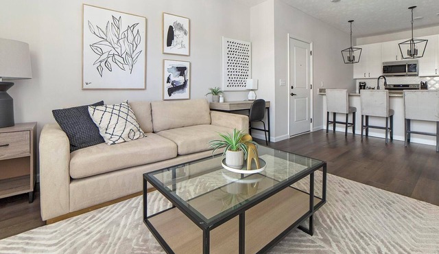Landing | Chic 1BD, Game Room, Gym
