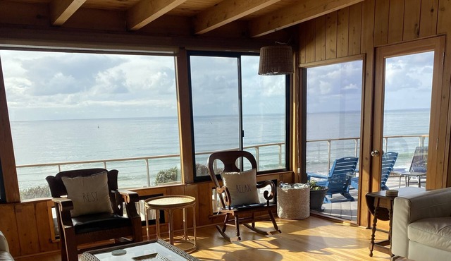 Oceanfront Home, Stone Steps Beach Access, Jacuzzi on Oceanfront Deck in Encinitas