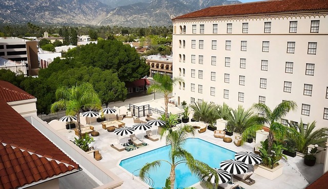 Steps to Pasadena Museum of California Art! 3 Affordable Units, Parking, Pool!