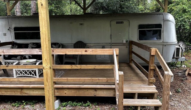 Tranquil Airstream with Modern Comforts near Gainesville, Florida in Gainesville