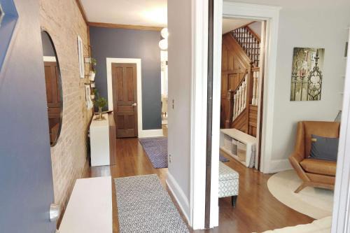 Tree-Lined Tranquillity - DC Family Retreat