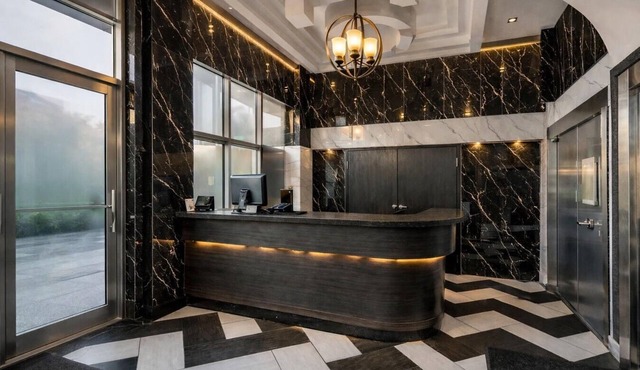 Umbrella Hotel Brooklyn