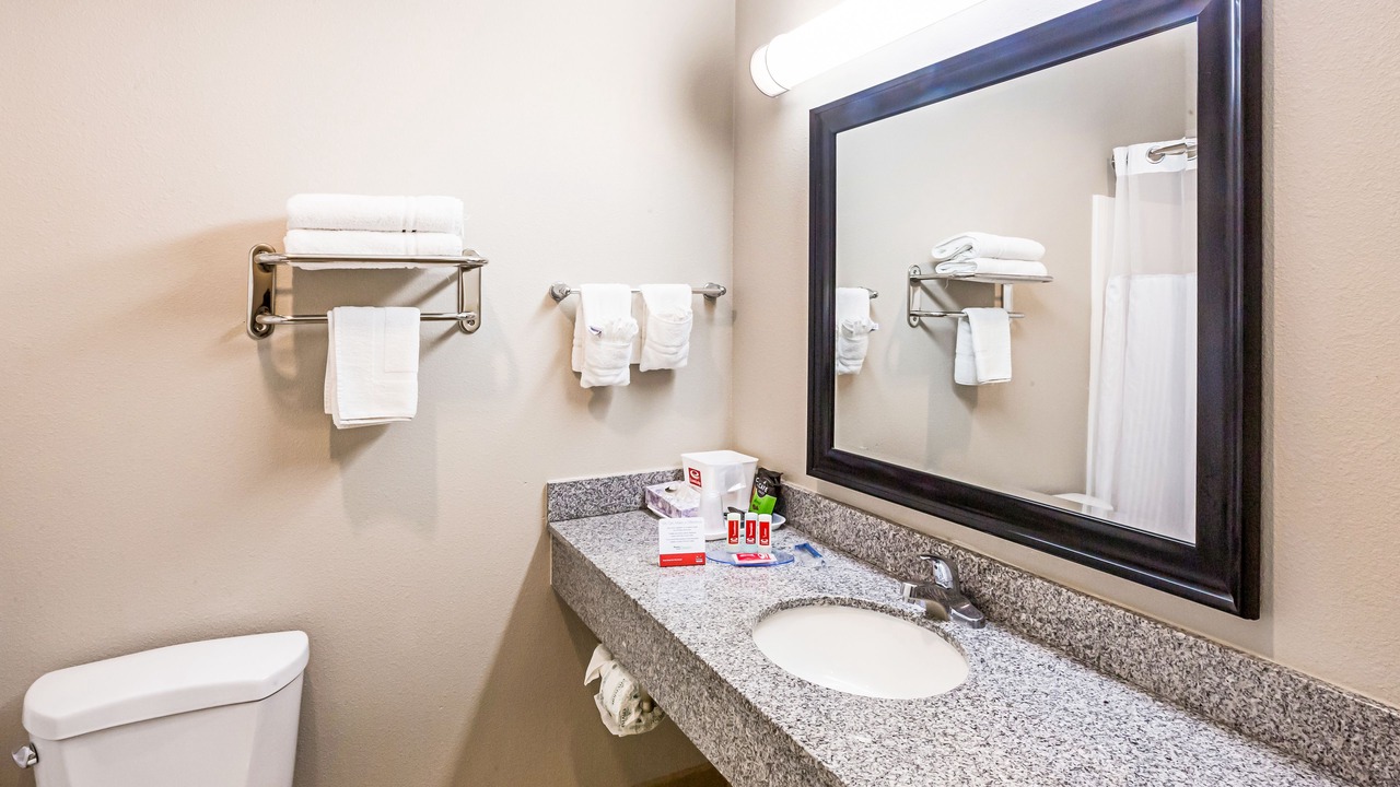 Photo of Bathroom in Highlands - Perkins