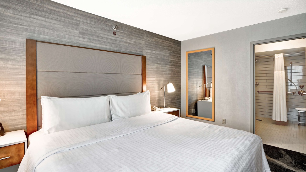 Photo of Bedroom in Downtown Chicago