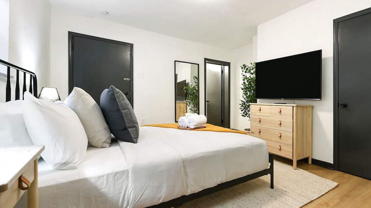 Photo of Bedroom in Lower Lawrenceville