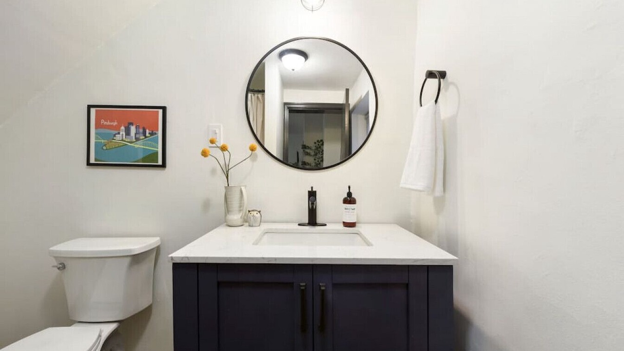Photo of Bathroom in Lower Lawrenceville