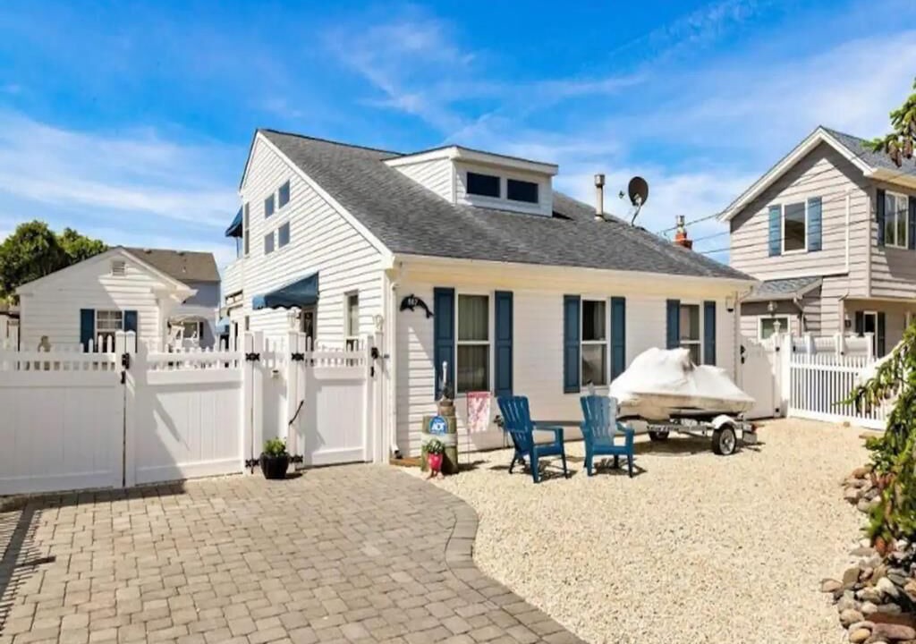 Photo of Others in Beach Haven West