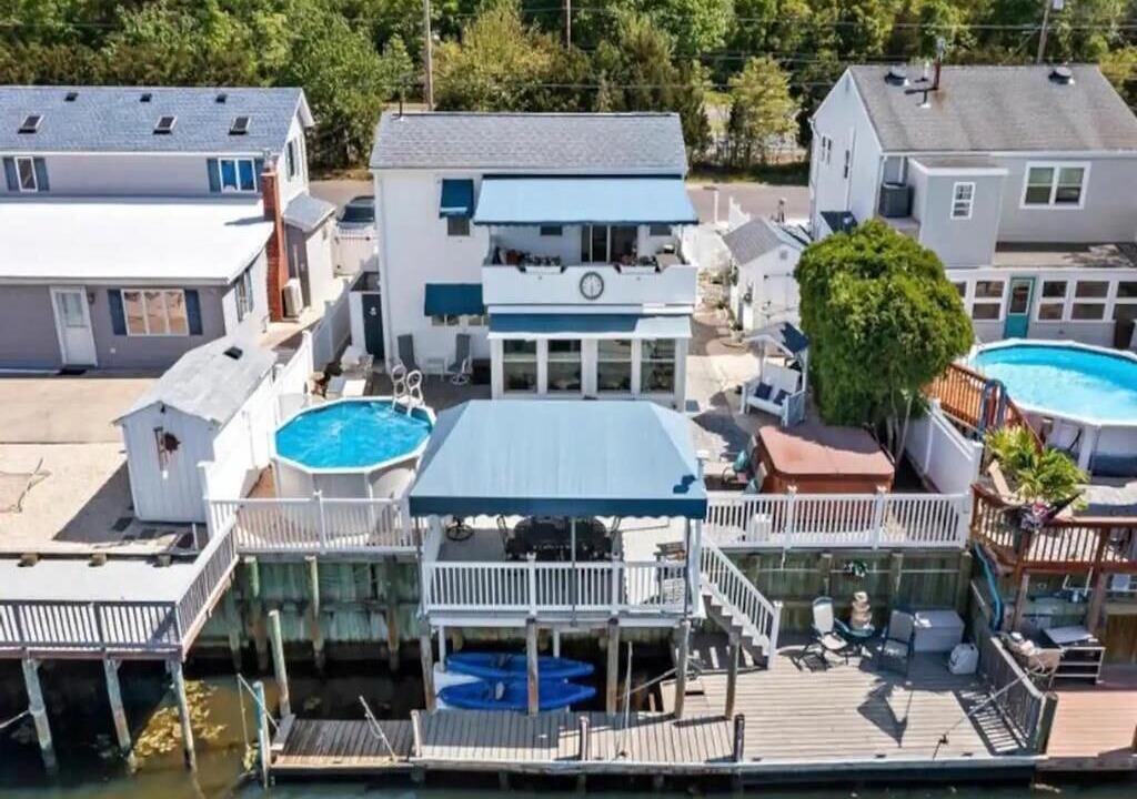 Photo of Others in Beach Haven West