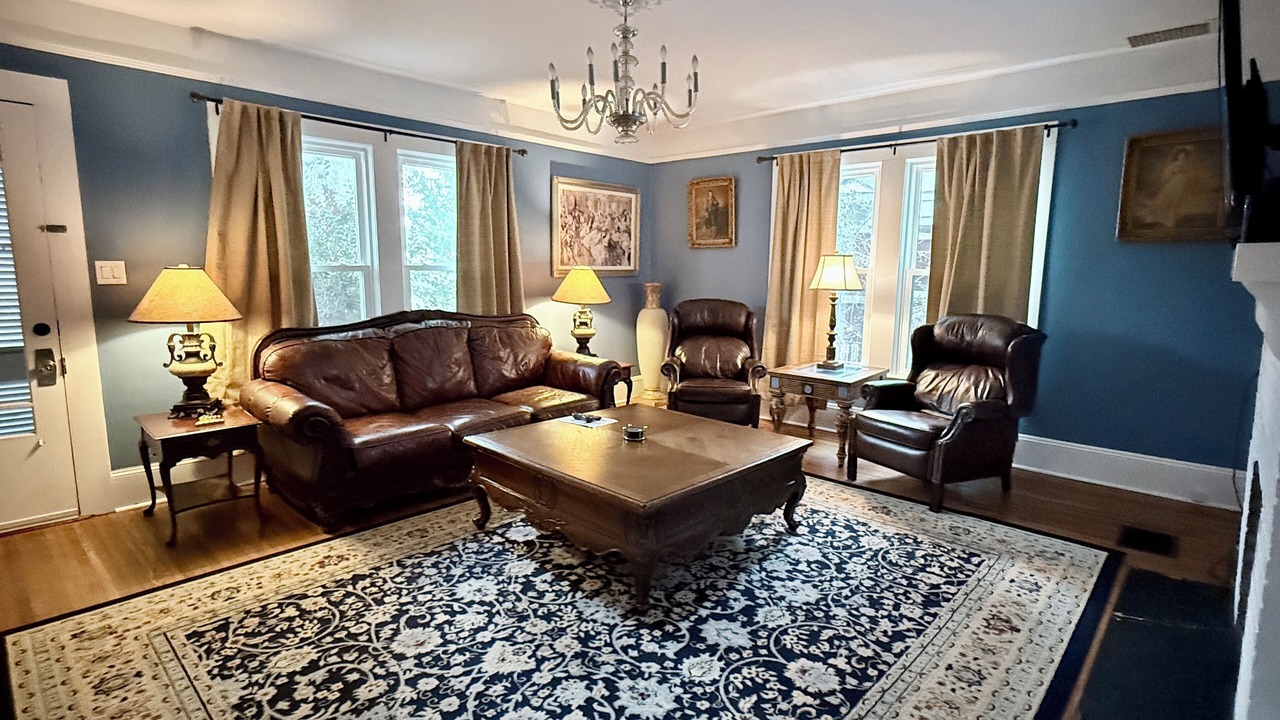 Photo of Livingroom in Mooresville