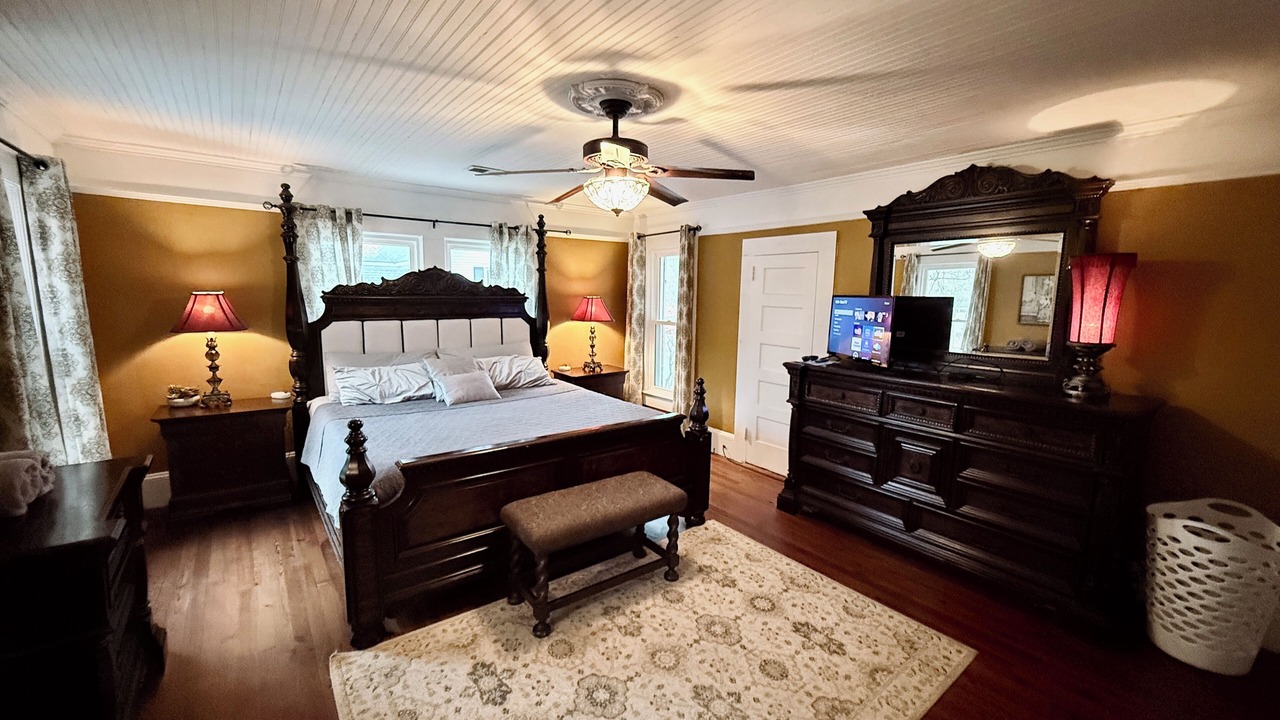 Photo of Bedroom in Mooresville