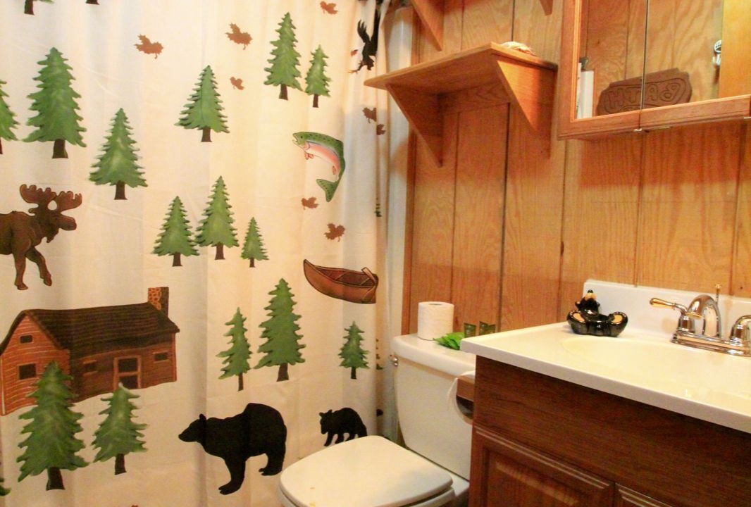 Photo of Bathroom in Edray