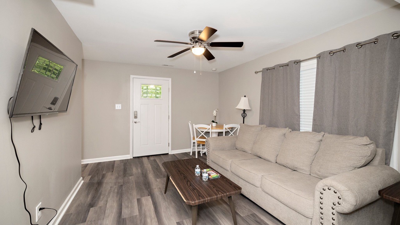 Photo of Livingroom in Cary