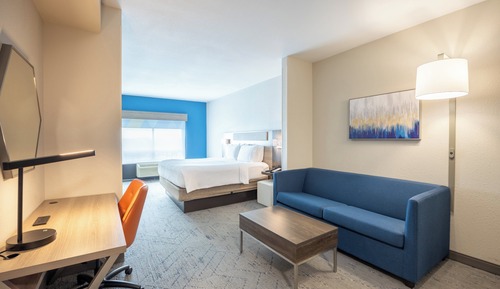 Suite, 1 King Bed, Kitchenette